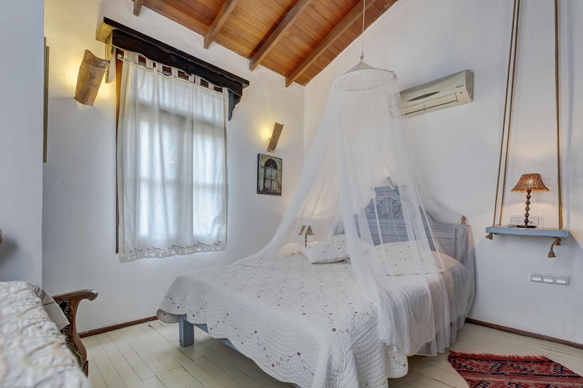 Retro Butik Otel (Adults Only) Çeşme Zewnętrze zdjęcie